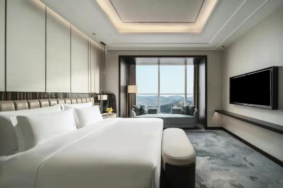 Kempinski Hotel Jinan Bagian luar foto